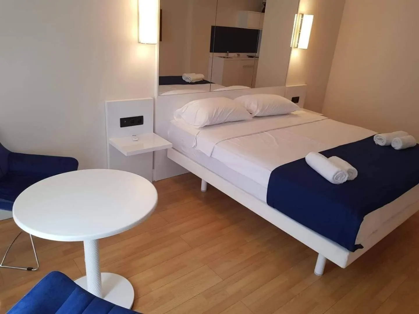 Orbi Twin Tower Apartment Batumi 0*,  Georgia